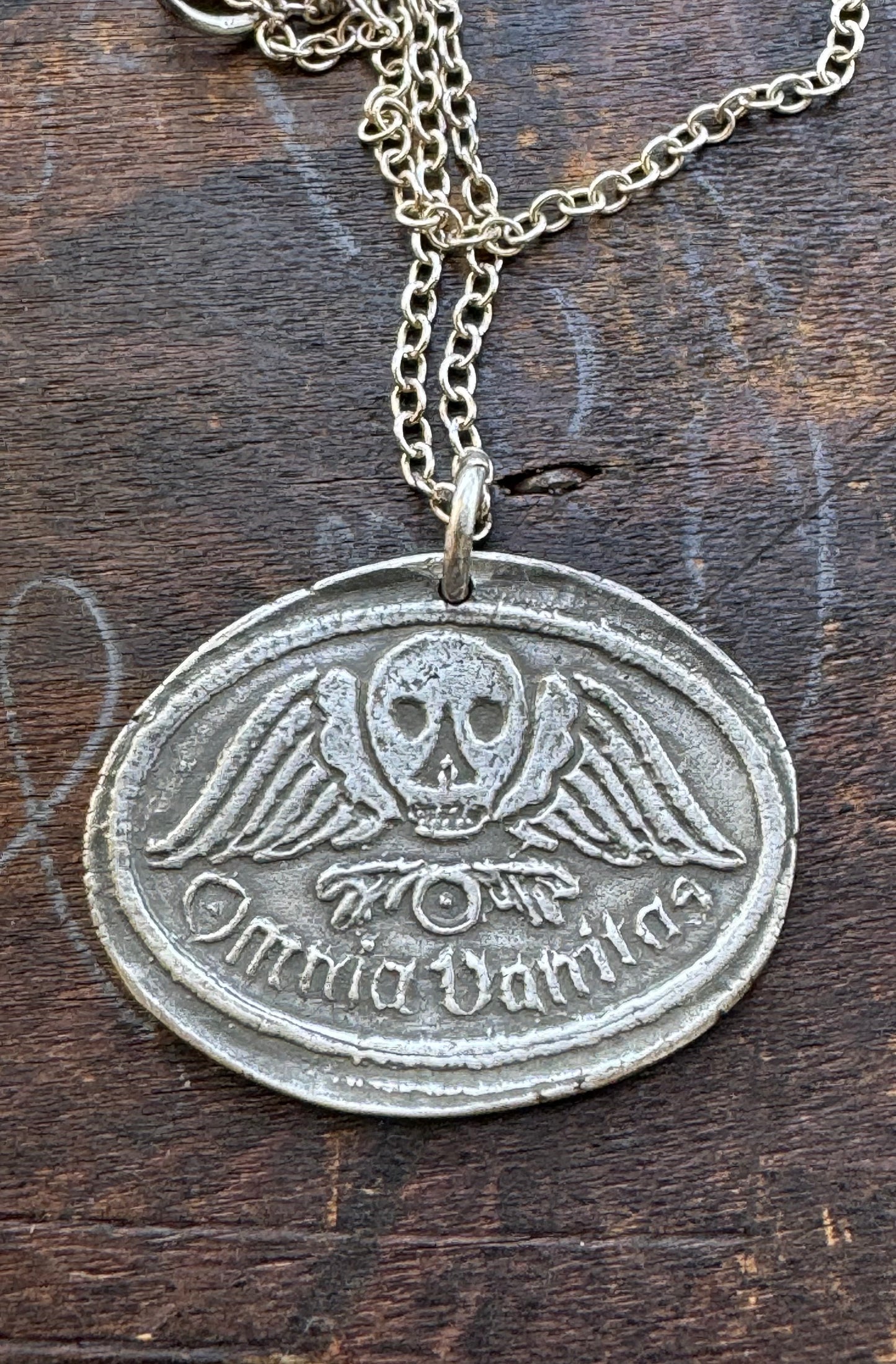 Omnia Vanitas 'All is Vanity' Silver Necklace