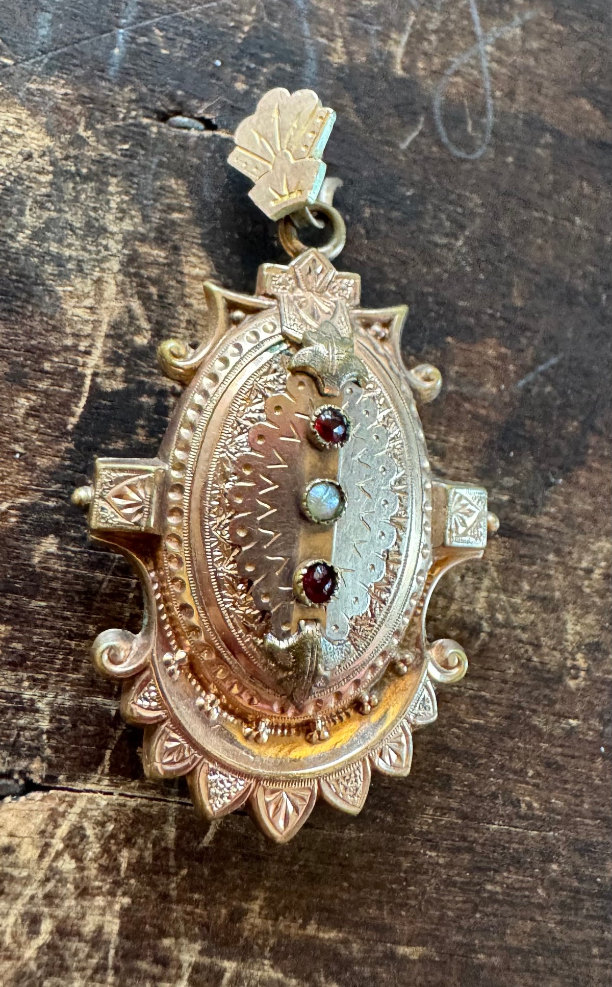 Antique Pendant- Victorian Locket