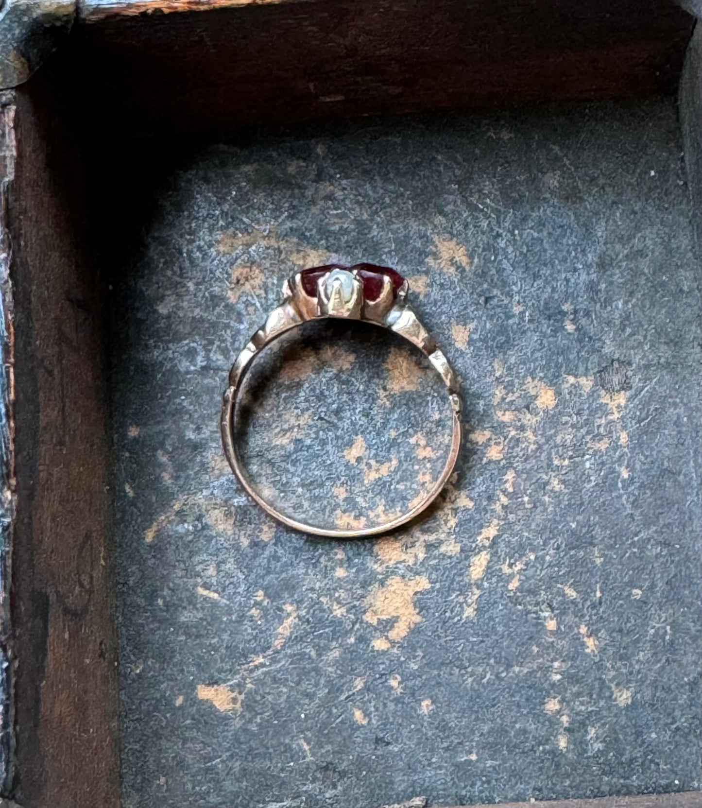 Victorian Garnet and Pearl Gold Ring