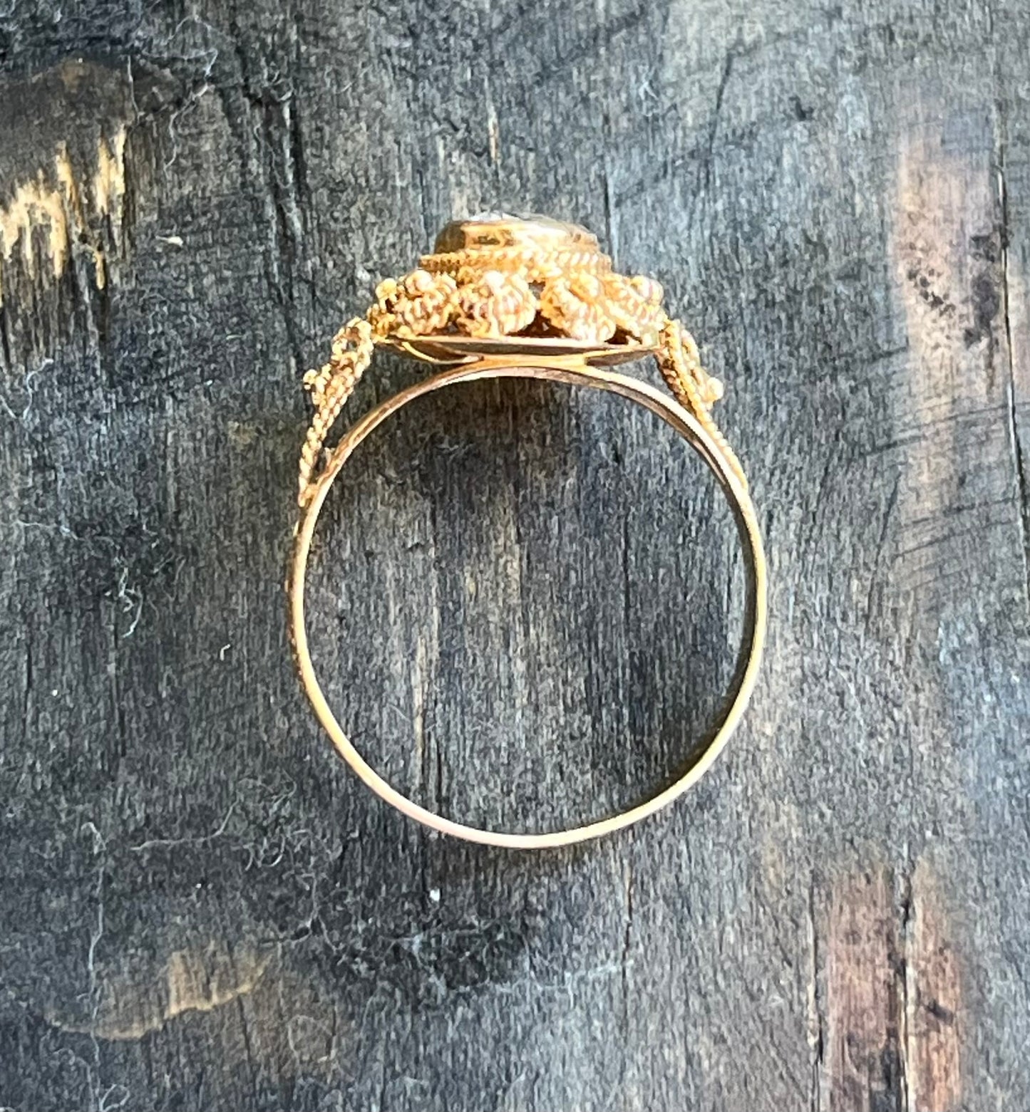 Vintage Ring-Gold Spinel Ring