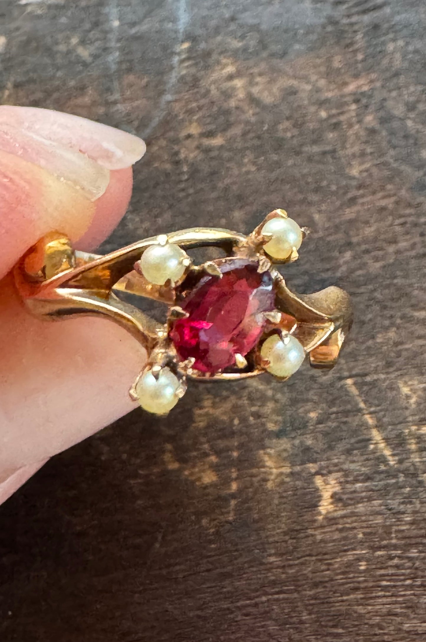 Victorian Ring - Antique Gold Ring with Garnet and Seed Pearls