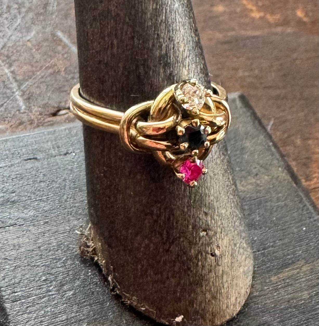 Vintage Ring- Gold Knot Ring
