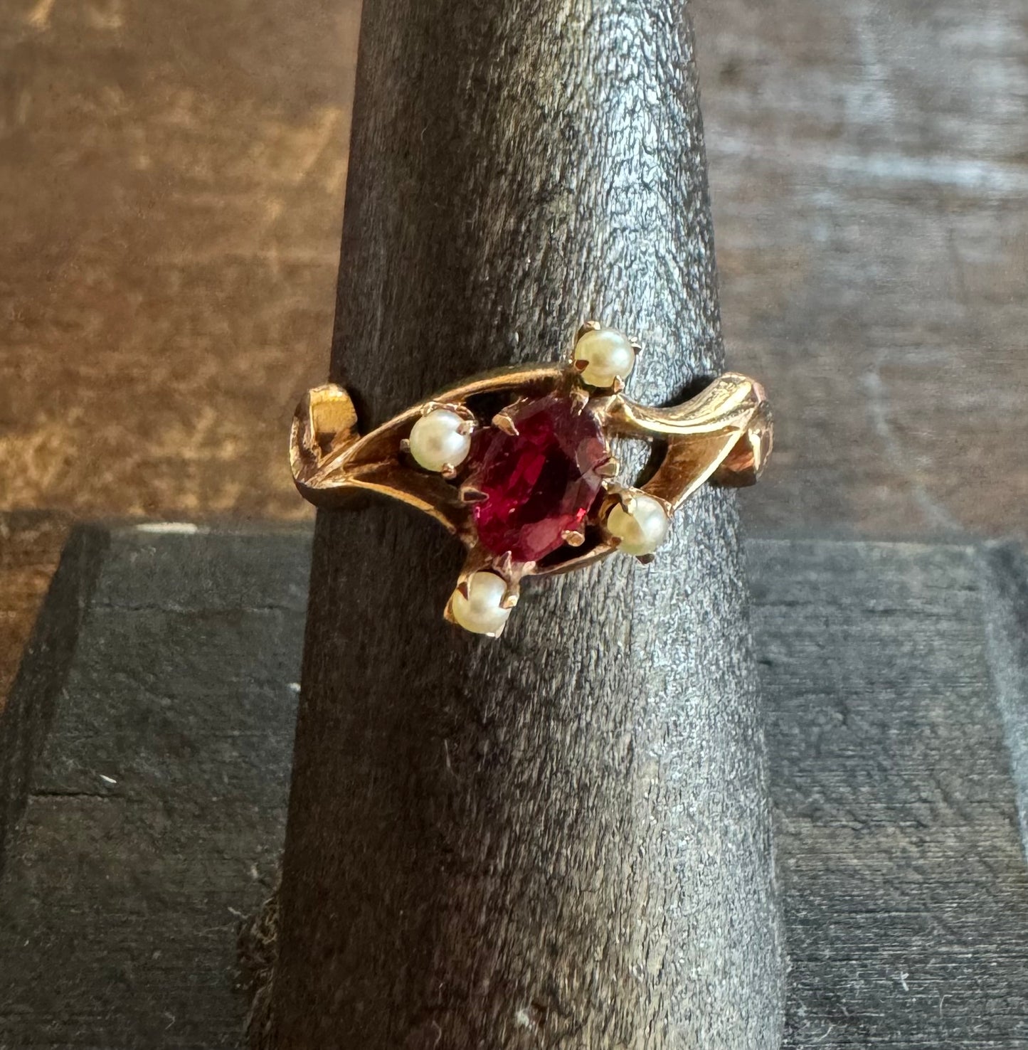 Victorian Ring - Antique Gold Ring with Garnet and Seed Pearls