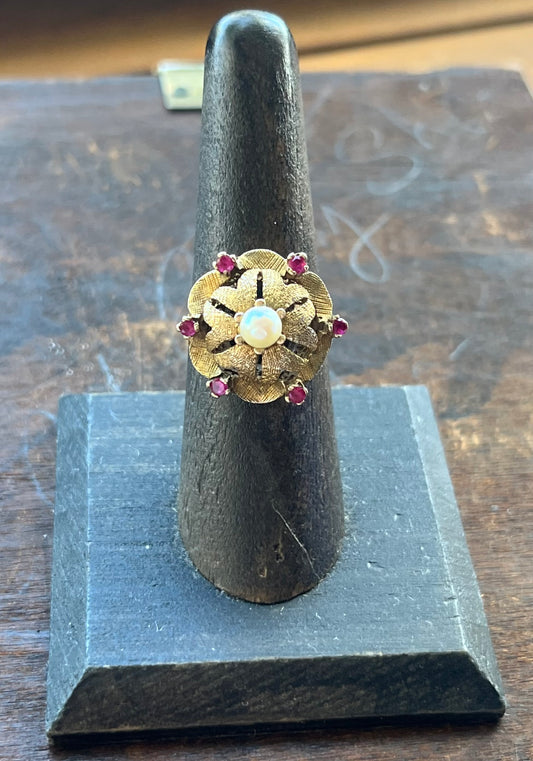 Vintage Ruby & Pearl Gold Ring