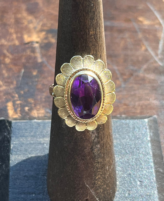 Vintage Amethyst Gold Ring