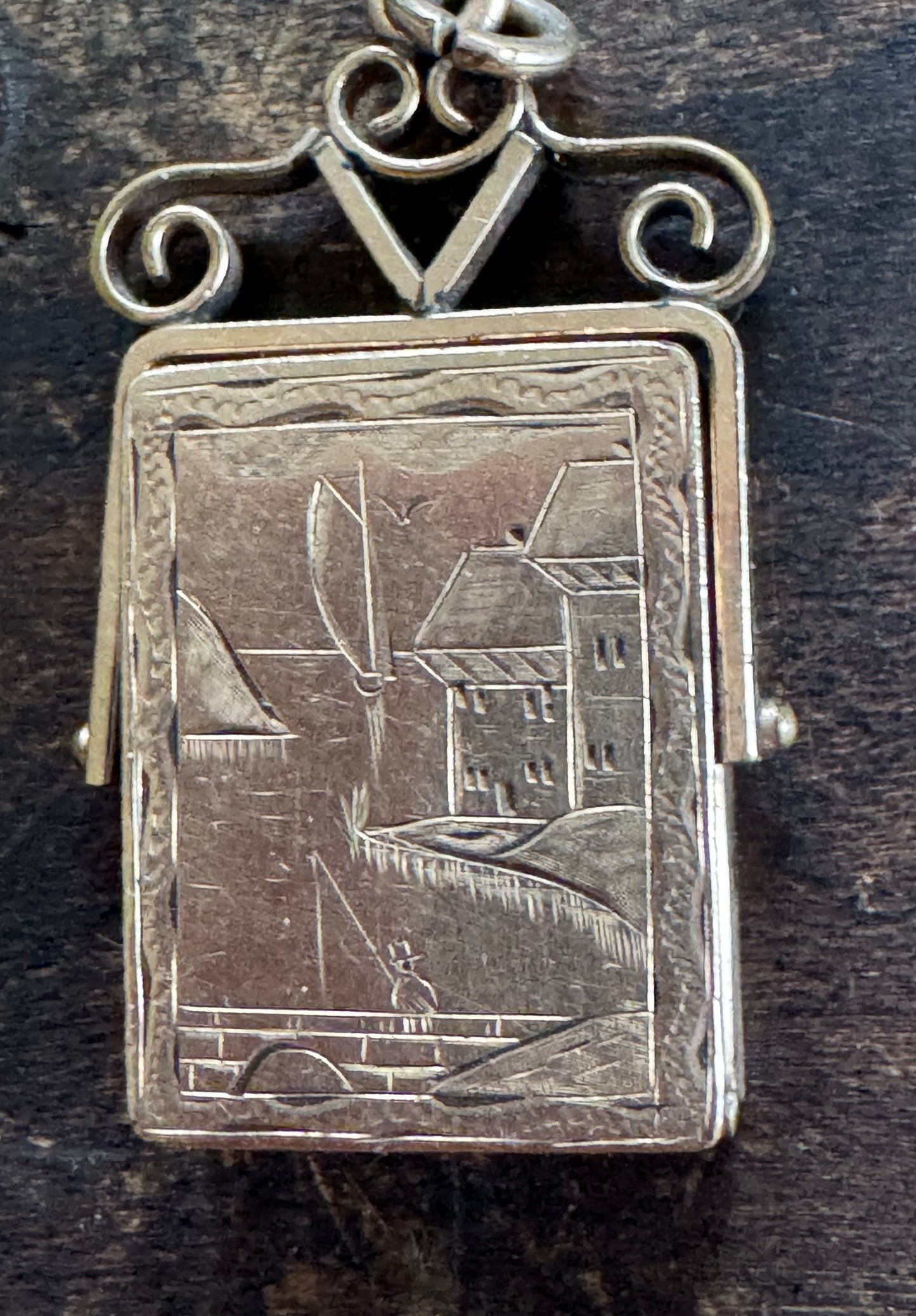 Victorian Locket - Antique Gold Fill Locket